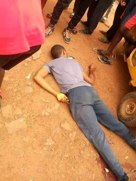 AnyaefenaMoses's tweet photo. NIGERIA MUST STOP KILLING BIAFRANS . WASTING OF THE BLOOD OF ARMLESS BIAFRANS BY NIGERIA GOVERNMENT MUST STOP " FREEDOM FOR BIAFRA #SELF DETERMINATION https://t.co/b1v1wAtwmE