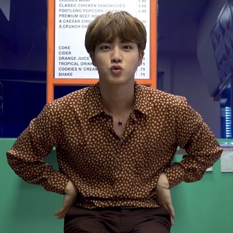 jin pics 🧑🏻‍🚀 tweet media