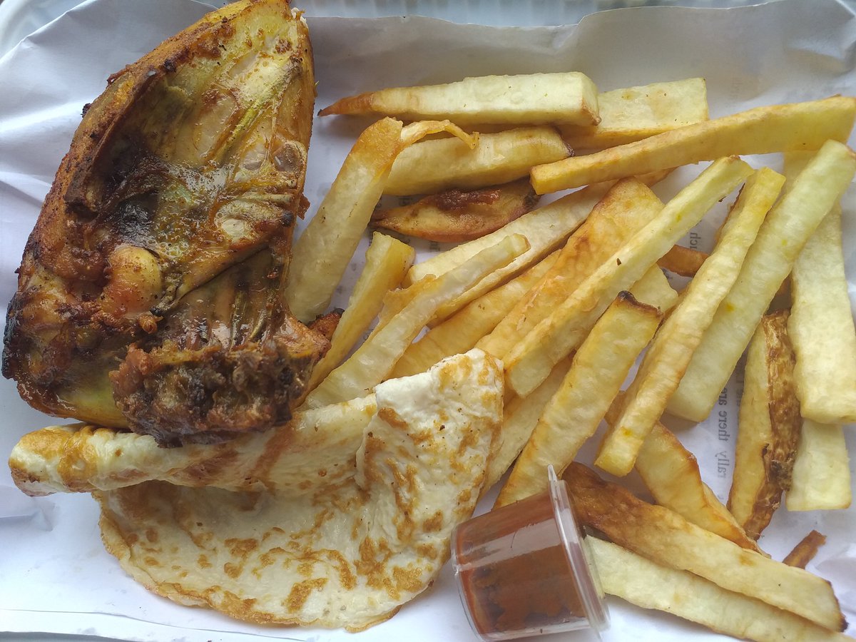 chefdujure's tweet image. Happy Sunday My Twitter People! Please help Retweet mY customer can be indeed of this today or anytime, Yes we are still taking orders 😩🙏🏻🙏🏻 please patronize 
1st Frame: N1800
2nd " : N1500 
3rd " :  N700
4th " :  N2000
#biggie #biggieisback #EricaXContent #VeeNeo #bbnajia2020