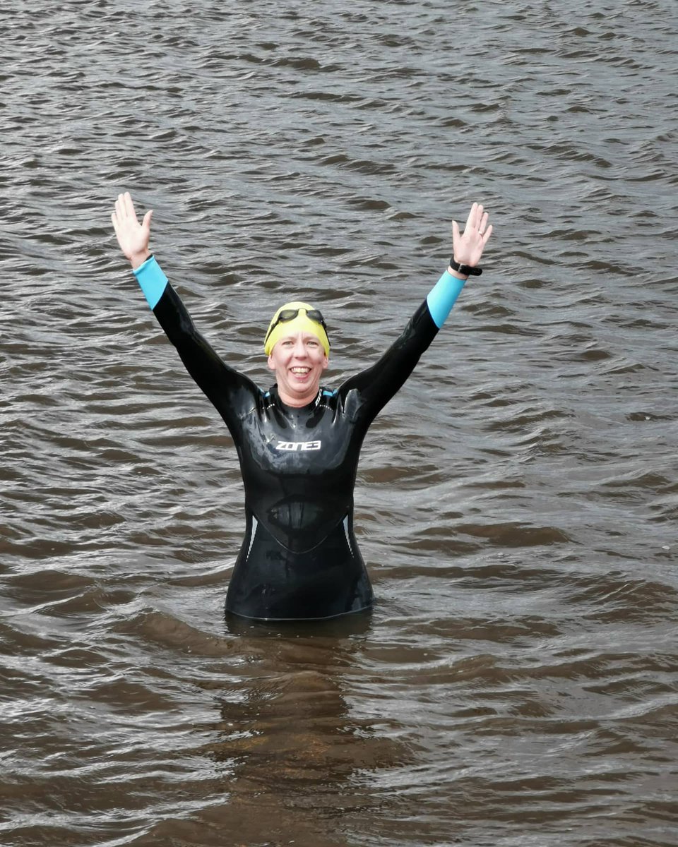 vickigray80's tweet photo. 700 meter open water swim followed by a mile run with Hannah #Type1Diabetes #SwimmerAndRunner #FitnessWithAView https://t.co/NppslY8wqG