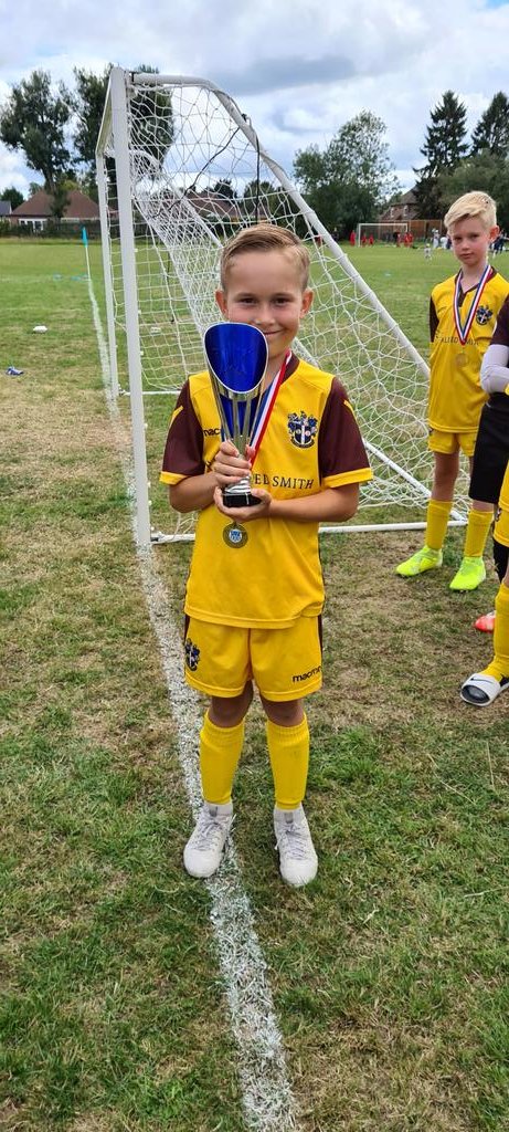 Barry Moore tweet media