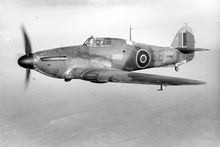 The requirements of the  @USNavy (which also urgently needed large numbers of these new aircraft, which they called the Wildcat, to replace their own biplane Grumman F3F fighters) left the  @RoyalNavy needing to supplement numbers with Hurricanes & Spitfires adapted for carrier use