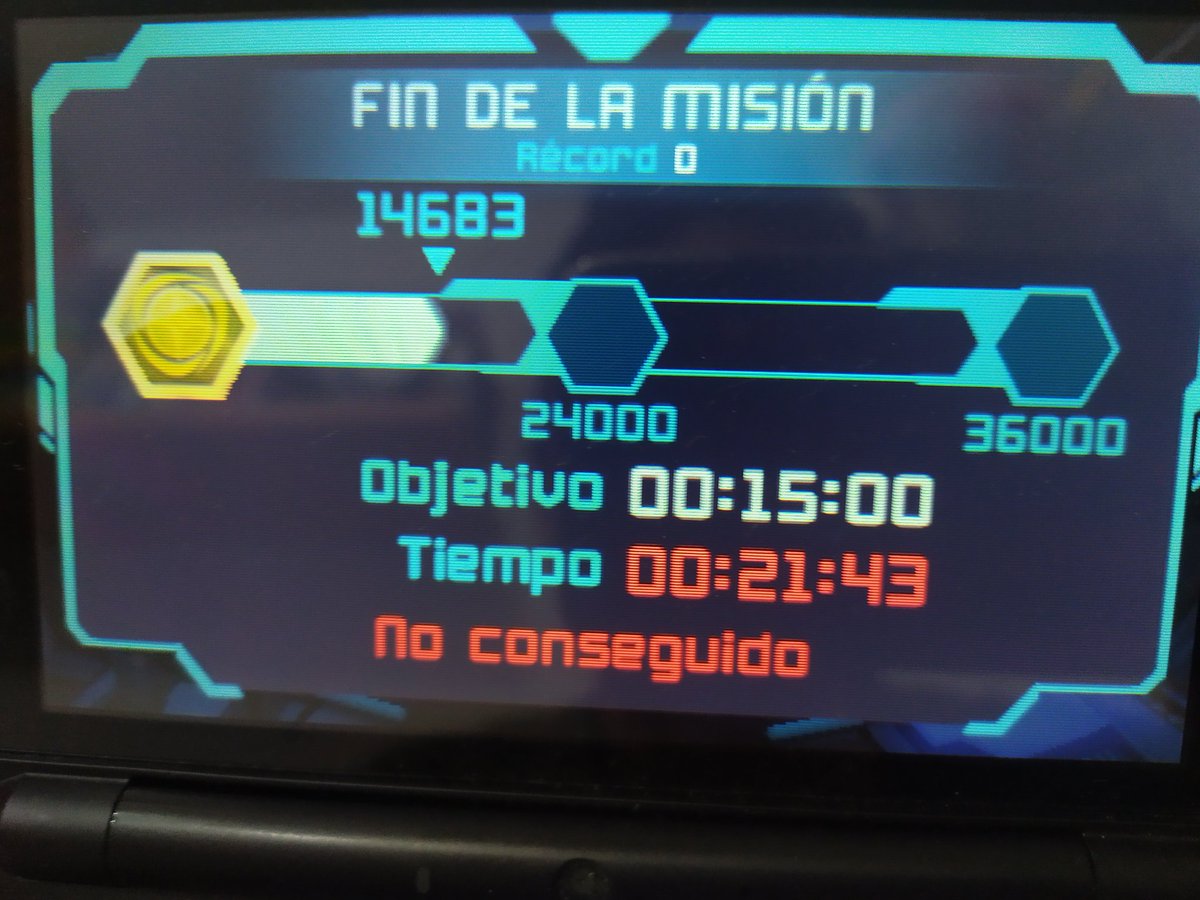 MiguelEasmo's tweet photo. Por fin lo terminé. Me iba el corazón a mil. Menuda misión final. Me ha gustado, y lo de que Samus te salve al final te pone en perspectiva lo Johnnys genéricos que son los Marines de la Federación. Muy buen juego, aunque dificultad frustrante.
#metroidprimefederationforce
#3DS https://t.co/PcOh32OBHU