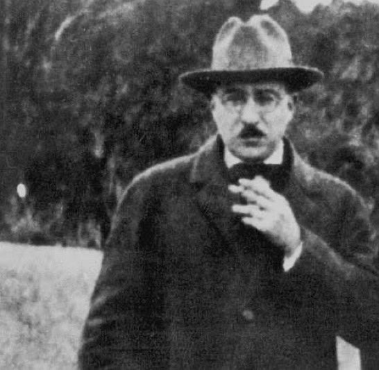 “Each new autumn is closer to the last autumn we'll have, &amp; the same is true of spring or summer; but autumn, by its nature, reminds us that all things will end, which is something we're apt to forget when we look around us in spring or summer”
~ Pessoa

thanks to <a href="/DurrellSociety/">Durrell Society</a>
