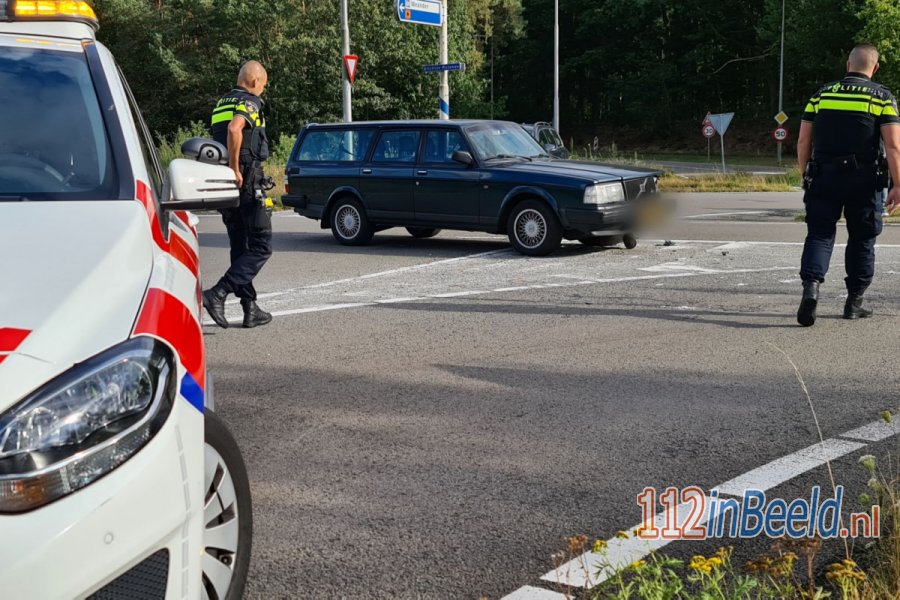 Auto's met elkaar in botsing op de Stichtse Rotonde in #Amersfoort. 112 in Beeld.