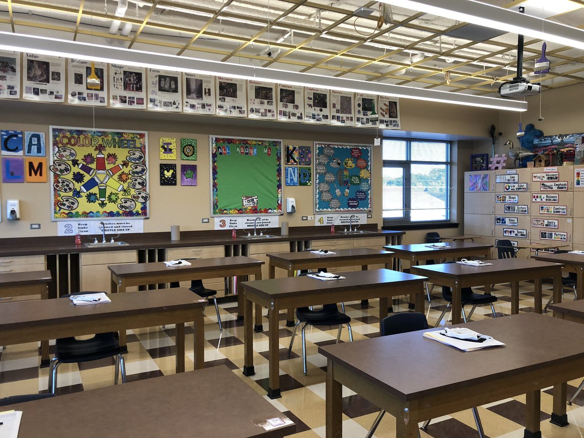 Classroom is ready!!! Welcome art students 🎨 #artclass #artteachers #middleschoolart #arted #iowamiddle