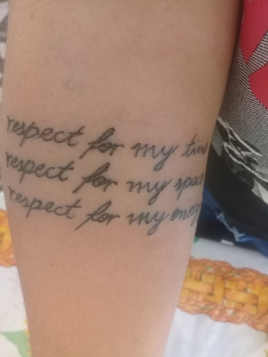 scarlvlizzie's tweet photo. me dolió un montón pero valió la pena. estoy feliz que mi segundo tatuaje sea por mi idola y mi canción favorita de ella. palabras que siempre trato de recordar y mantener por mi bien, ahora están en mi piel 💕
@LaurenJauregui te amo, gracias por ser una luz en mi vida https://t.co/fy3KJfp4gx