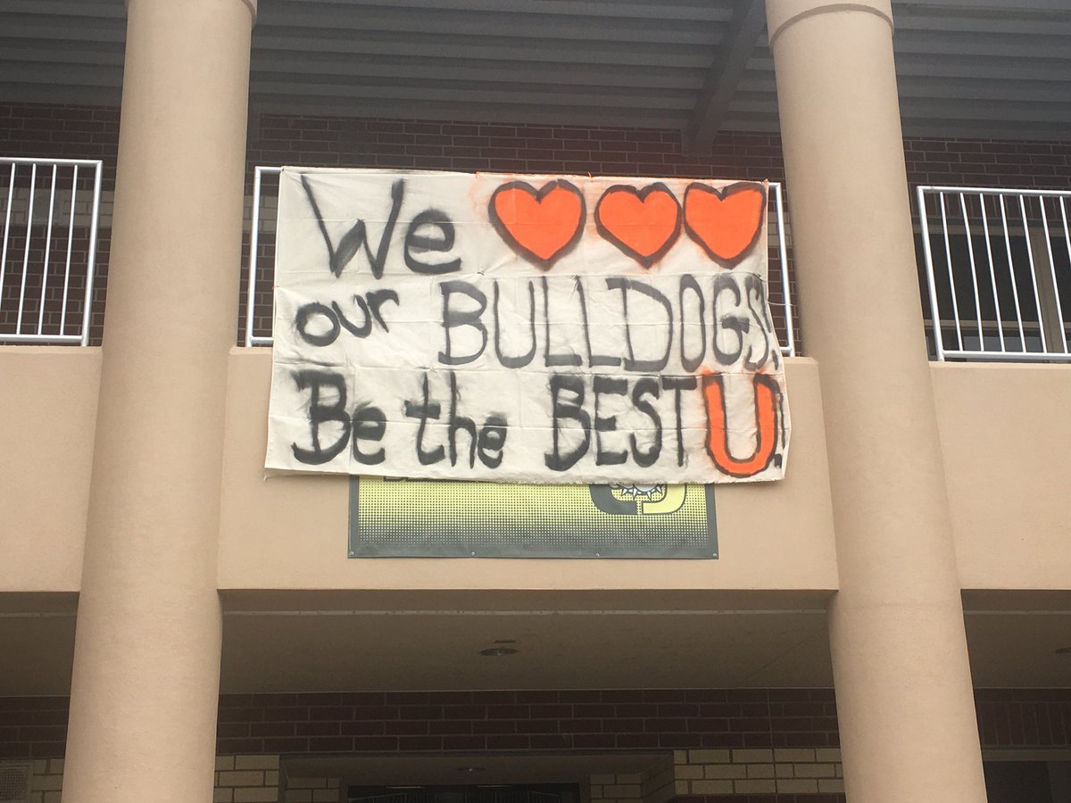 We are so excited for the start of school! We can’t wait! See you in the morning!  First bell is at 7:10am #BeTheBestU #firstdayofschool #wemissedyou #WeAreUmatilla <a href="/lakeschools/">Lake County Schools</a> <a href="/thomasgerds/">tgerds3</a> <a href="/1pyatta/">Andrea Pyatt</a>
