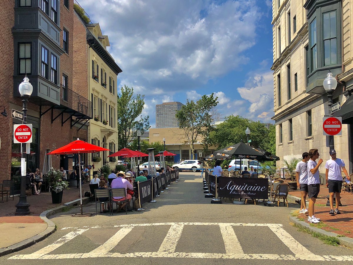 berkie1's tweet photo. We’re just beggining to realize all of the missed opportunities that have been locked away in our cities and towns when we choose to look at our streets exclusively as places for cars. https://t.co/GtTUI55RQA
