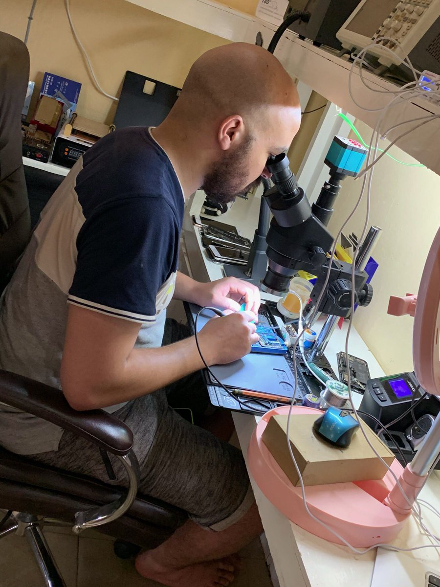 clinicphone9's tweet photo. Venez à clinic phone pour tout vos problèmes de
#reparation #FLASHAGE #Decodage nous faisons aussi des formations dans la réparation
Partagez au tour de vous svp
Lien de notre page officielle
https://t.co/H39XHeiiF9 https://t.co/P1HyD0SIMe