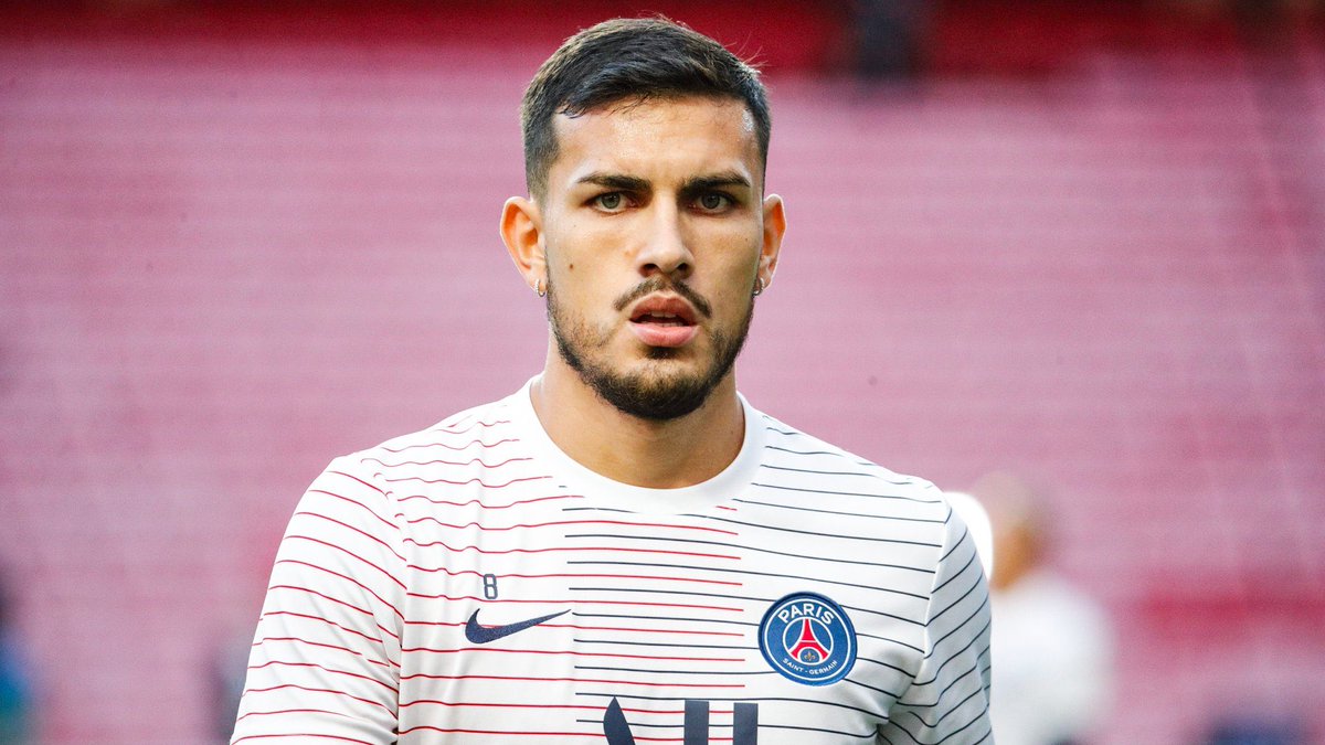 PSG_English's tweet image. Maximum concentration 👊

#PSGFCB 

#UCLFinal