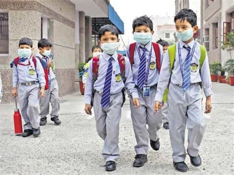 DrTommyJohnDC's tweet image. Our immune systems end “pandemics.” This is not a pandemic. It never was. It’s worse and doesn’t even after the election. 

Stop pretending you need this. You can cut the cord any time you desire. 

#takeoffyourdamnmask #thedrtommyjohnpodcast #tommyjohnsolution #drtommyjohn