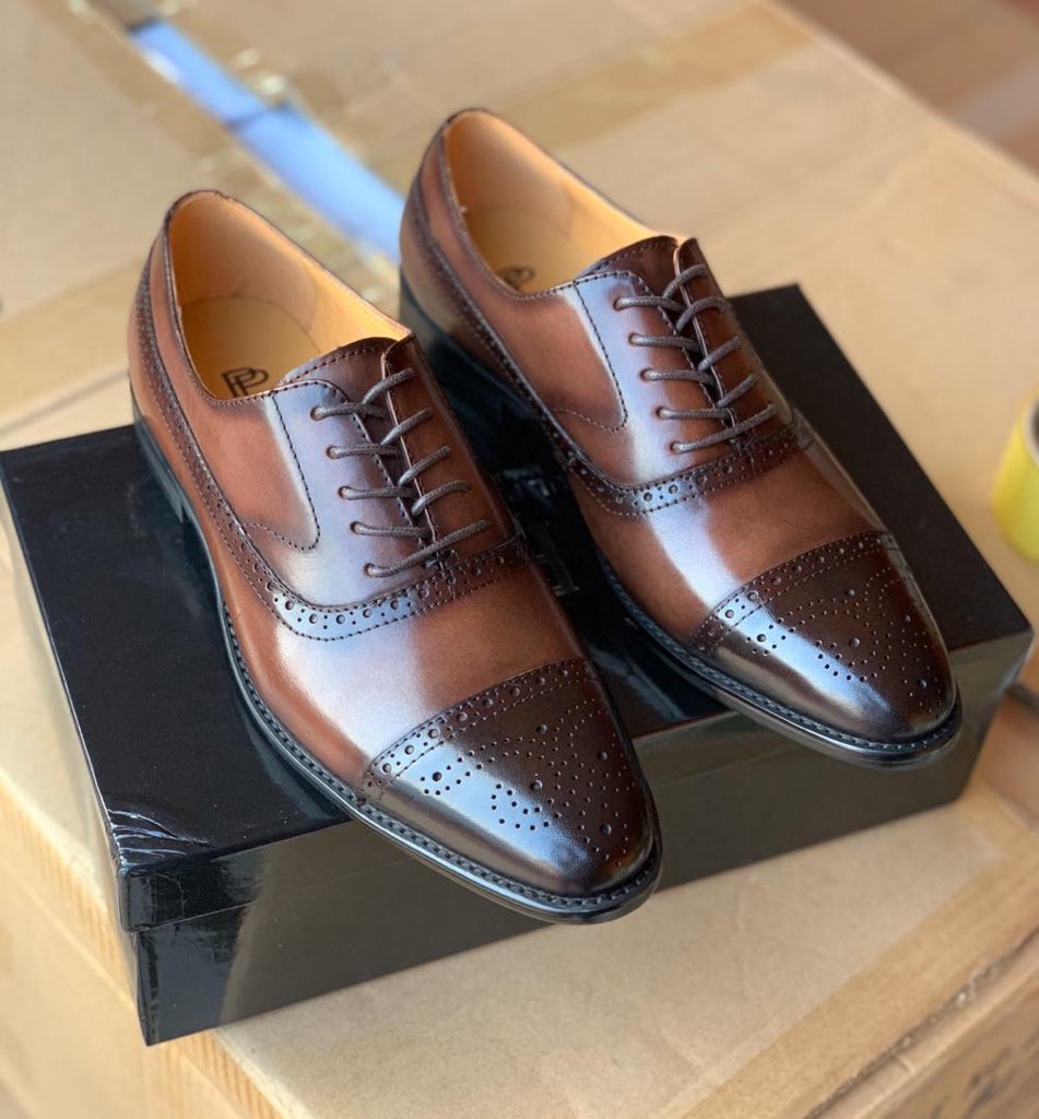 GhBaseman's tweet image. Price 350gh🔥🔥🔥size 39 to 46📌
Kindly WhatsApp or call #0574009333 to purchase now 📌
📌delivery is available worldwide