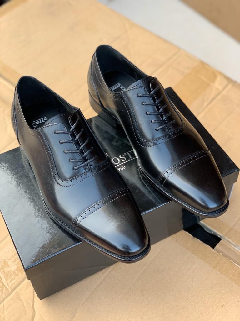 GhBaseman's tweet image. Price 350gh🔥🔥🔥size 39 to 46📌
Kindly WhatsApp or call #0574009333 to purchase now 📌
📌delivery is available worldwide