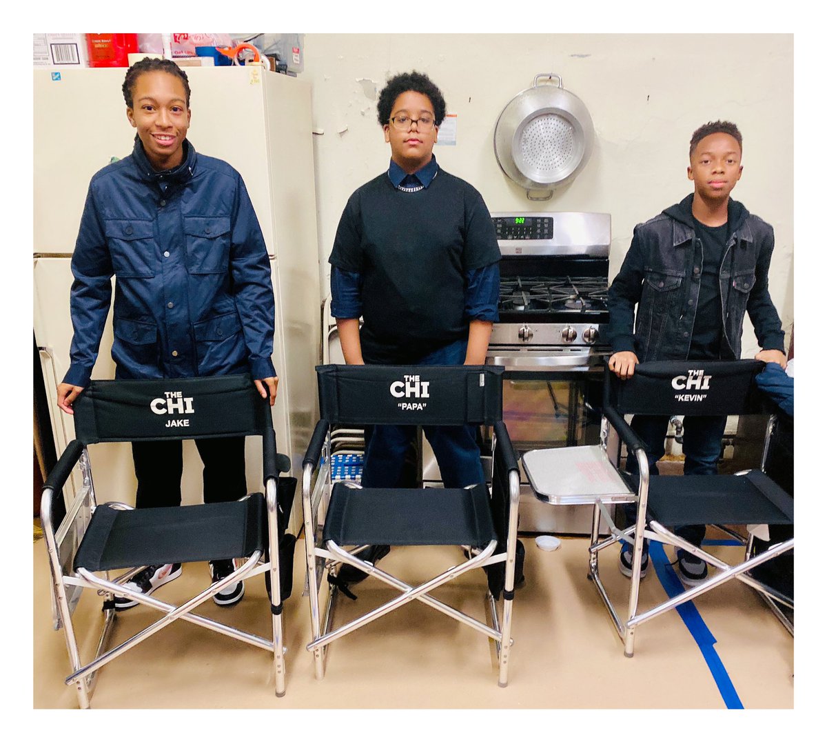 Ke_Tore's tweet photo. Meet the new “Jake”, “Papa”, & my 🤴🏼 Kevin” on tonight’s FINALE of @shothechi 😊 well...not really, but they did a great job as doubles tho 🥰😜😜🙌🏽🎬
#thechi
#TheChiFinale
#finale
#jake
#papa
#kev
#showtime
#setlife
#photodouble
#actorslife
#momager
#actor
#cameronb https://t.co/3hF0fAtzVU