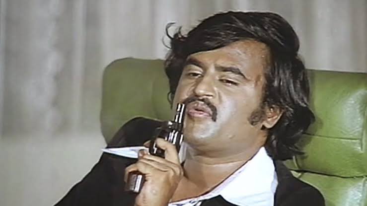 Having acted 50 Films in a Span of just 4 Yrs  He establishes as a SOLO Mass  Hero whose Fanbase took a Leap with  #MurattuKaalai &  #Billa . Both Urban & Rural audience enjoyed  @rajinikanth . 1st SOLO Hero INDUSTRY HIT  in  #MurattuKaalai .The Youth Fans increased so much .