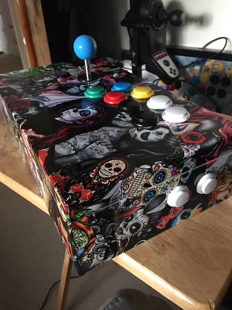 littlePeteB's tweet photo. DIY #fightstick #arcade https://t.co/qkeoVjCGFc