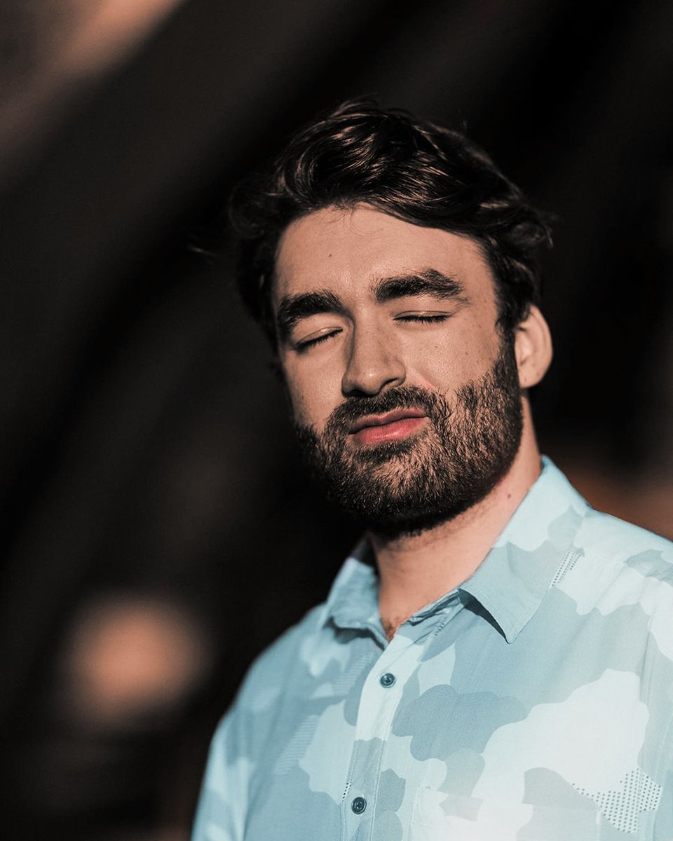 team_heldens's tweet photo. 5 days for 'Break This Habit' @OliverHeldens ft. Kiko Bun 🎨🚨 https://t.co/tnwWP3Xs6A