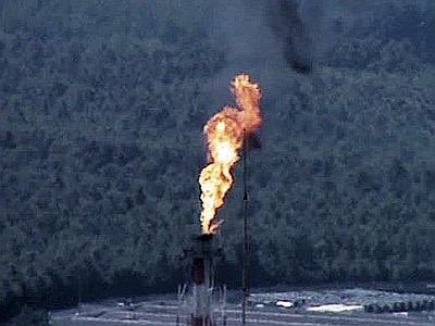 dukana2's tweet photo. Pic 1 e 2 ...👇distruzione della #Basilicata e disastro ambientale #Eni #Shell e #Total ...👇Pic 3 e 4 👇i #CambiamentiClimatici da #trivelle che hanno raggiunto il #Veneto ...👇#Verona flagellata ...prendetevela con ✔️#Descalzi #Eni ✔️#Rafin #Total e✔️ #MarcoBrun #Shell.. https://t.co/5wKgDW7roQ