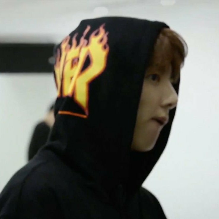 jungkook as your skater boy(friend), a short thread: