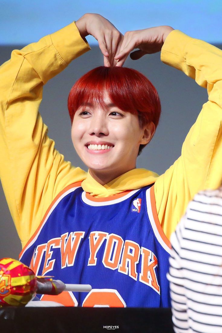 Hoseok with red hair - a thread.