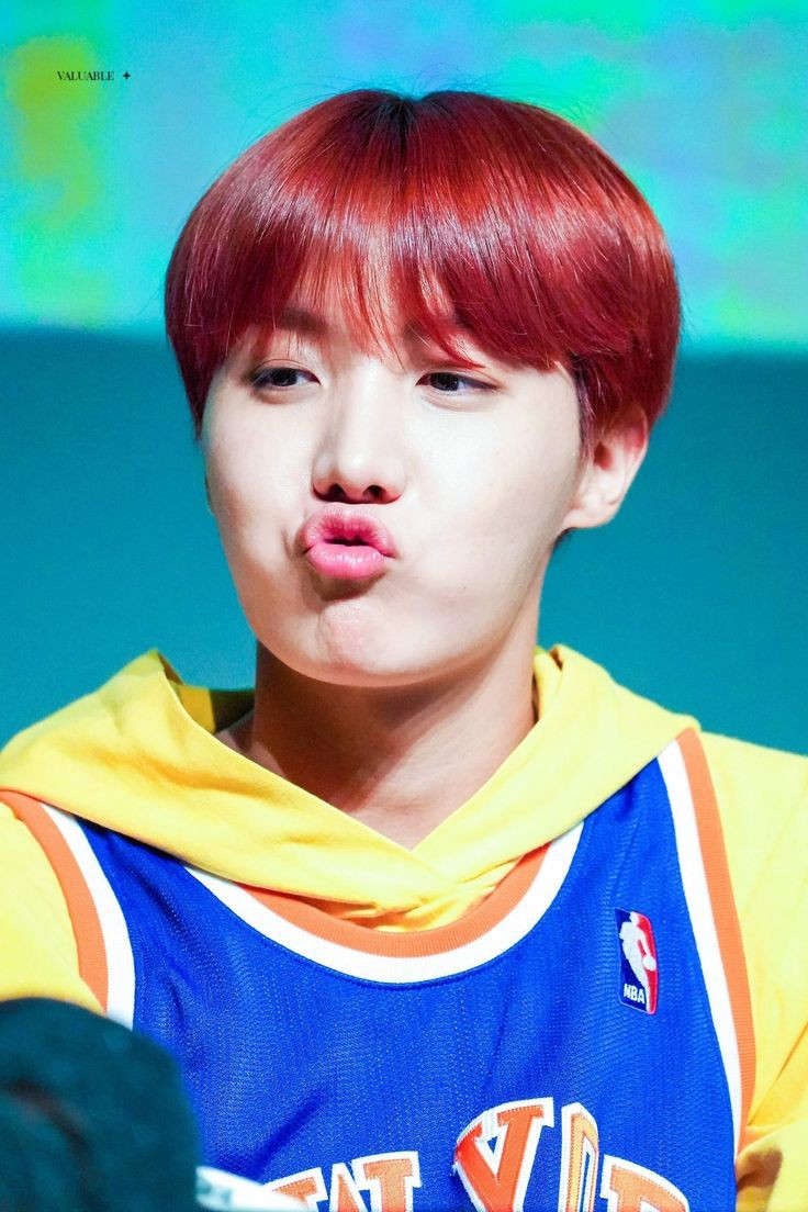 Hoseok with red hair - a thread.