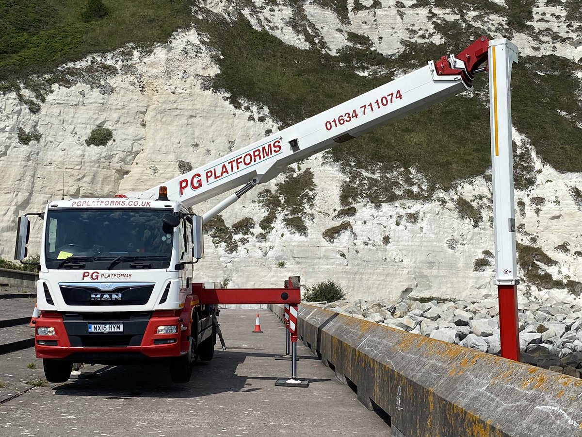 PGPlatforms's tweet photo. Couple of shots of our palfinger WT450 working negatively along the south coast doing sea wall inspections. https://t.co/2zR9LMajEE