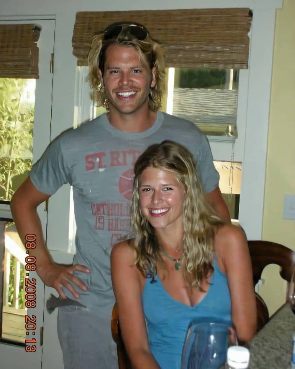 Young cuties❤🥰 throwback to August 2008 

#ericchristianolsen #ericcolsen #ericolsen #sarahwrightolsen #sarahwright #saraholsen #love #young #throwback #ericandsarah @ericcolsen @Swrightolsen