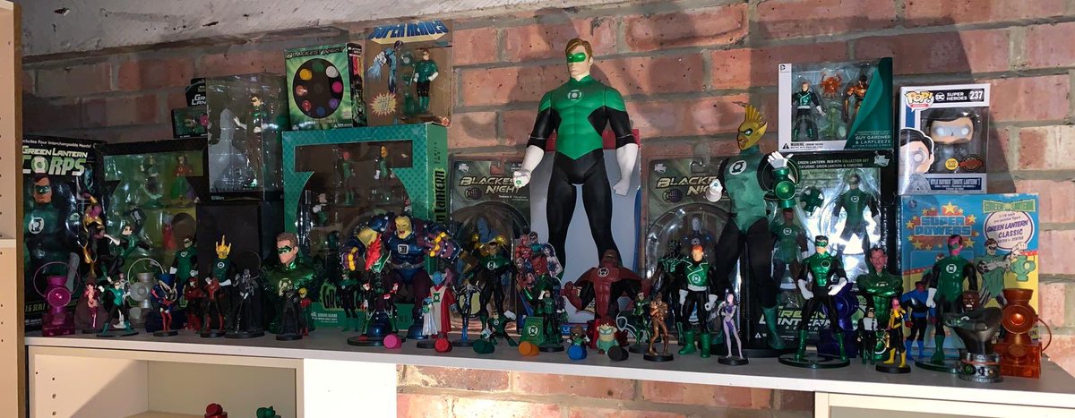 stanpowers406's tweet photo. Sorting out the collections. One day theyโll make it into the house. #batman #tmnt #Ghostbusters #greenlantern #toycollector #toyhunter #addictedtoplastic https://t.co/YpQ3wVmpp3