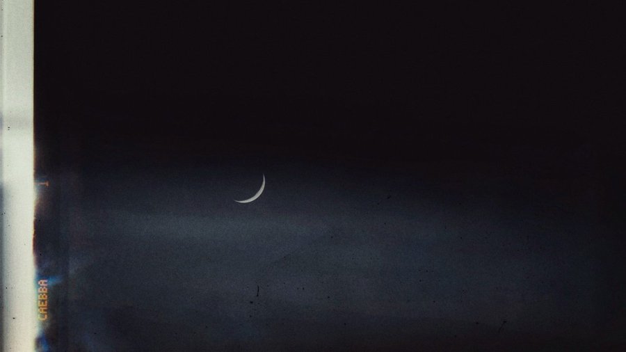 "Derdiyle uyuyan devasıyla uyansın, amin."

Hayırlı geceler.