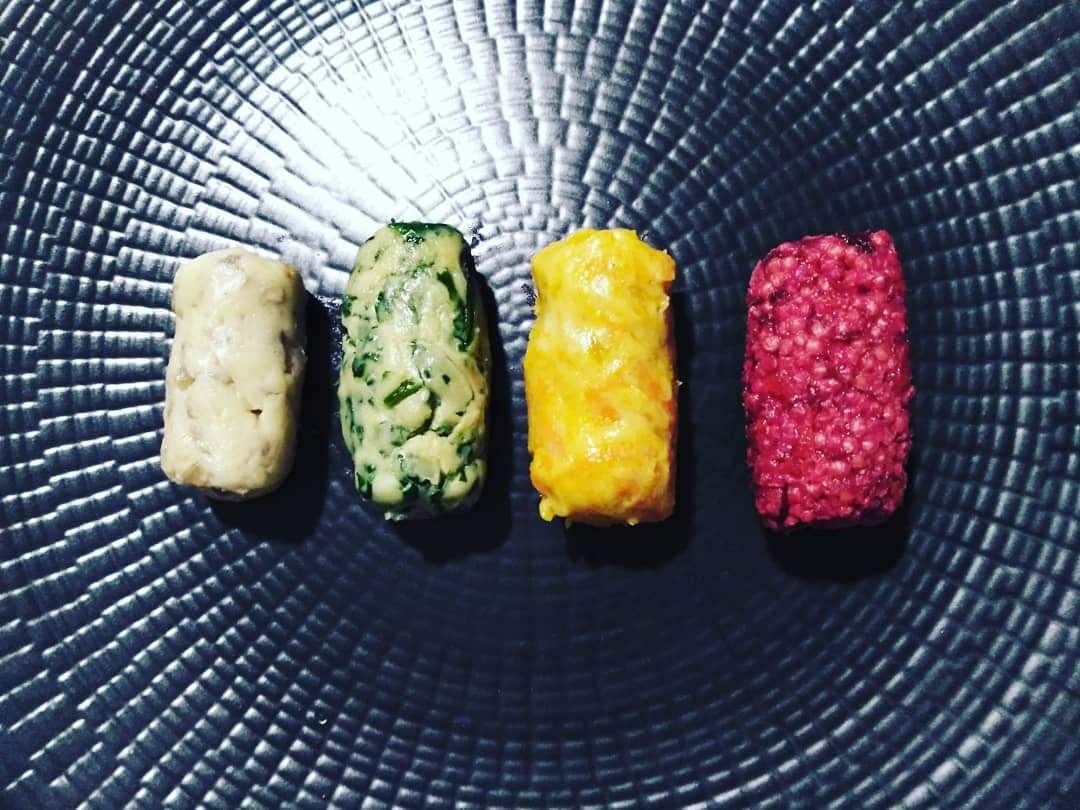 Croquetas.... ellas nunca te abandonan. 
Puedes meter lo que quieras en ellas. 
El secreto? Una buena bechamel..