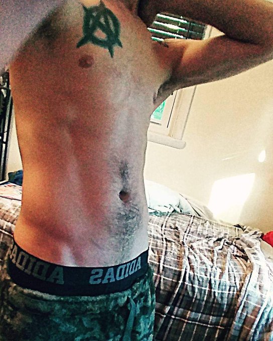 Stay fit 🤙🏻⚡ #Anarchy #Abs #Fit #Fitness #V #Slim #Tats #Tattoos https://t.co/qqWb1VQ1I7<a href="/tag/anarchy"class="tags">#Anarchy</a><a href="/tag/abs"class="tags">#Abs</a><a href="/tag/fit"class="tags">#Fit</a><a href="/tag/fitness"class="tags">#Fitness</a><a href="/tag/v"class="tags">#V</a><a href="/tag/slim"class="tags">#Slim</a><a href="/tag/tattoos"class="tags"><span>#tattoos</span></a><a href="/tag/tats"class="tags"><span>#tats</span></a>