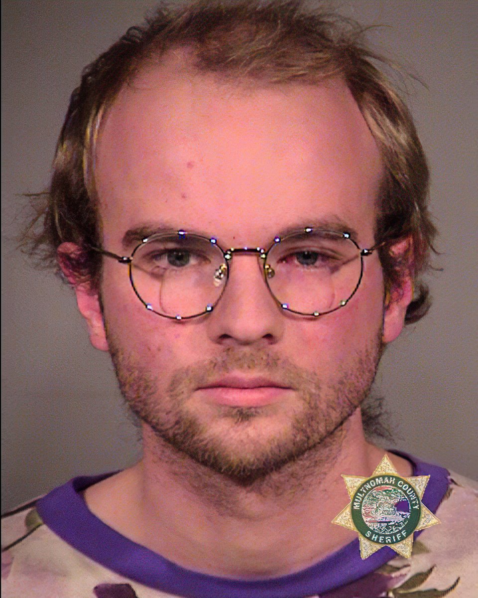 John Jackson, 23, was arrested & charged with multiple criminal offenses at the  #antifa riot in Portland. He was quickly released without bail.  #PortlandRiots  #PortlandMugshots  http://archive.vn/K1VDy#selection-129.4-133.13