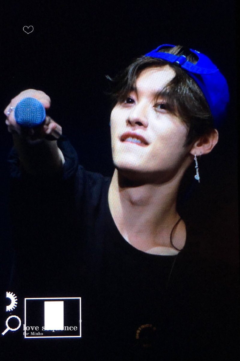 a kitten thread for my kitten- a thread for majadult  @dahmospink aka a thread of minho pics with a song from our playlist <3