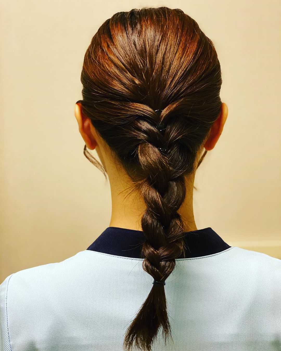Twitter 上的 Airy1118 Kurumigram 今日もがんばろ 今日の髪型 ヘアアレンジ へああれんじ なんと表現すればいいのか 今日は背景バッチリ 反省生かして 先輩が撮ってくれた 眠い ねむい 月曜日は憂鬱 車通勤いいな 結構多い 先輩たち 引っ越そうかな 病院の近くに 相原