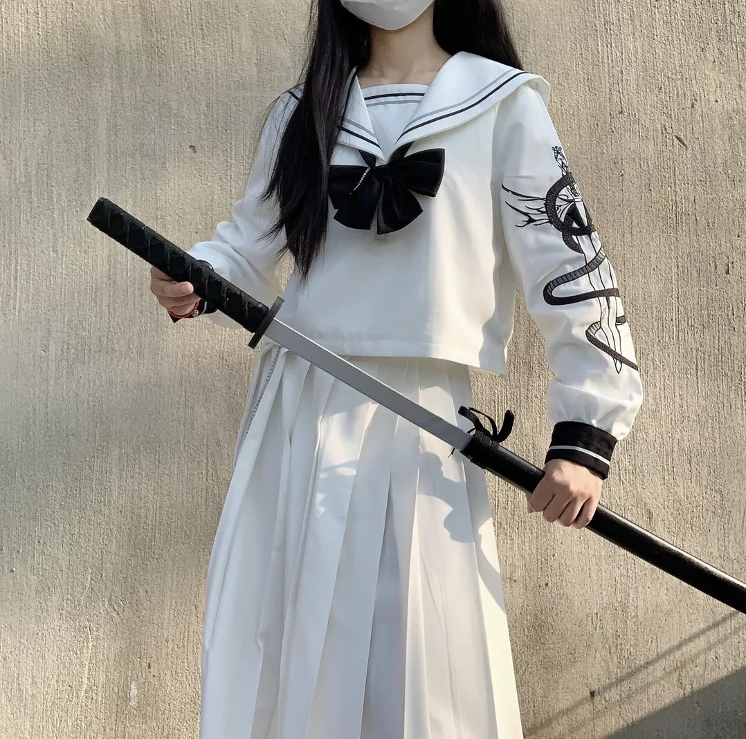 中国の若い子の間で流行っている ロングセーラー服を着た中国の女子たち 話題の画像プラス 中国の若い子の間で流行っている ロングセーラー服を着た中国の女子たち 話題の画像プラス