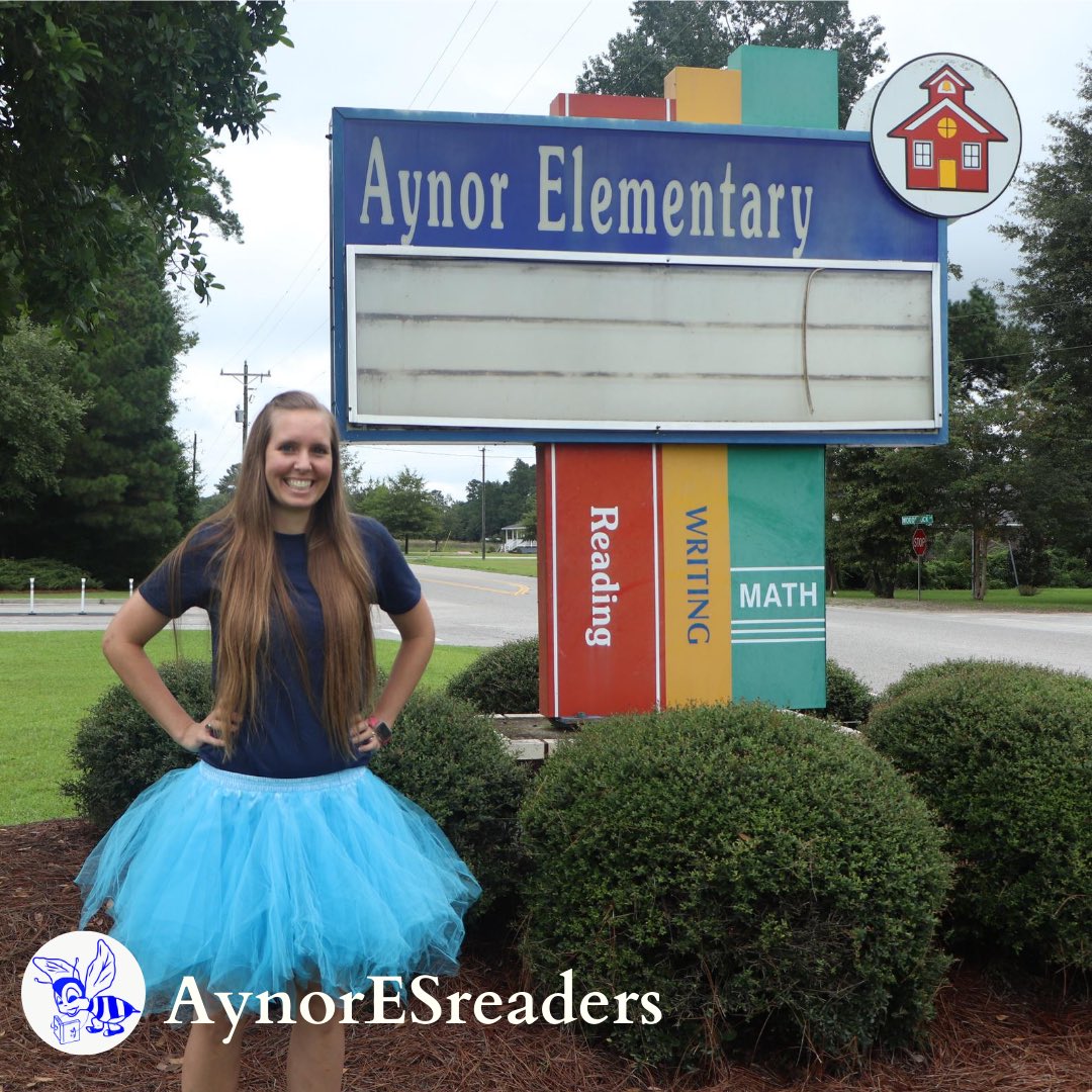 ReCRUTEnReaders's tweet photo. I am jumping for joy to be at Aynor Elementary! I am excited to share a love for books and reading with the Baby Blue Jackets! #aynoresreaders #bluejacketsread #aynorelementaryschool #hcslibrarymedia #leadhcs #library #jumpforjoy https://t.co/qAlbXISplz