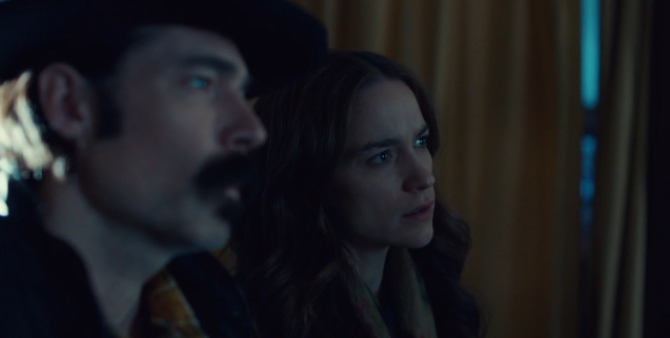 TheTVJunkies's tweet image. Get the lowdown on what just went down in the #WynonnaEarp episode straight from showrunner Emily Andras: 
thetvjunkies.com/wynonna-earp-e…