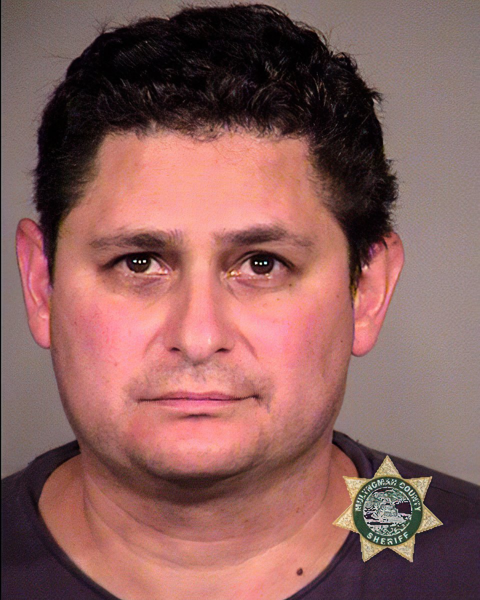 Daniel F. Liefwalker, 45, was arrested & charged at the  #antifa riot in Portland. He's a research assistant professor at Oregon Health & Science University. There have now been multiple  @OHSUNews people arrested at antifa/BLM riots or violent protests.  http://archive.vn/HGdSc 