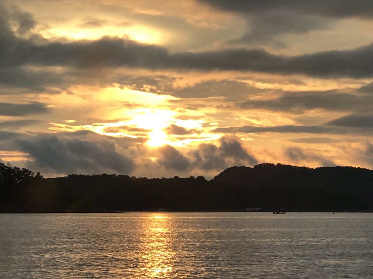 SMWGroup's tweet image. Dale Hollow Lake.