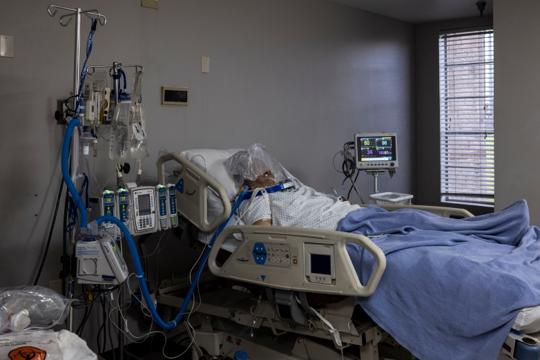 LibreParoleFr's tweet photo. #LesTraitementsExistent ! #Hydroxychloroquine et extraction d'anticorps par #PlasmaTherapy de convalescence. @realDonaldTrump donne à ses concitoyens les moyens de lutter contre le #COVID19. Pendant que les Français en sont empêchés par Macron et voient arriver la #DeuxiemeVague https://t.co/SD9VqWFuRB