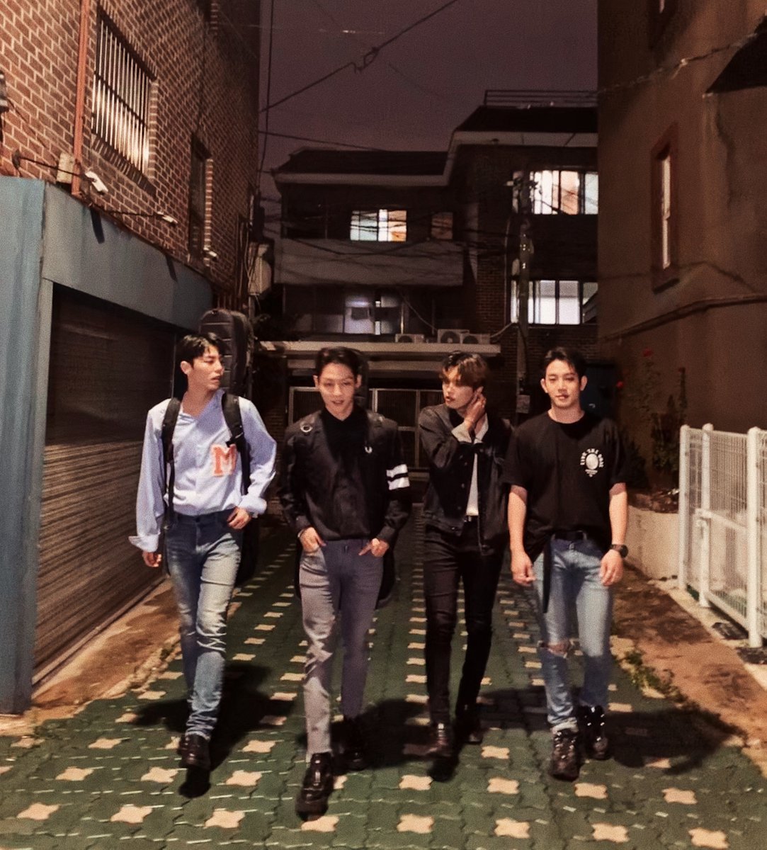 Thanks for all the love and support! The Rose forever~