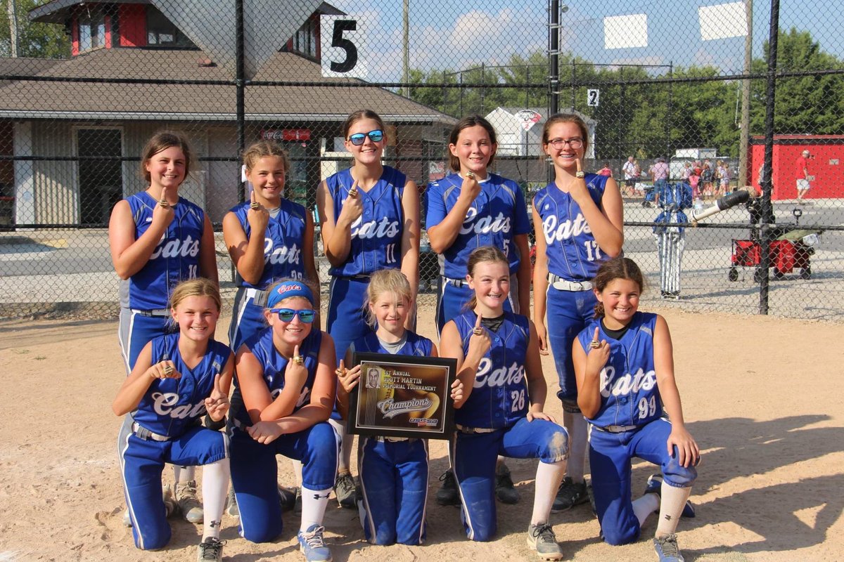 Congrats to the 12u Cats Shockley on their 1st place finish in the Scott Martin Memorial Tournament.  The Cats went 5-0 on the weekend and kept things interesting with a walk off win in the Championship. Way to go, girls!!  😼🥎👊🏼 #catswithbats