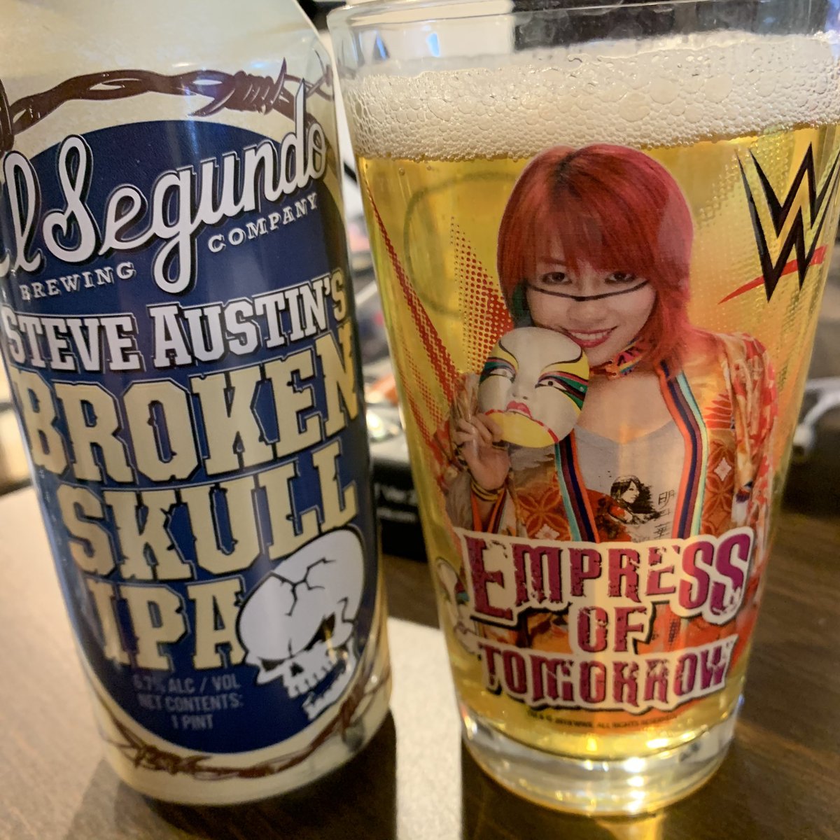 3CountThursday's tweet photo. Enjoying a @ESBCBrews #StoneColdIPA while watching #SummerSlam
Is there any better way to watch the biggest show of the summer? @steveaustinBSR #SwigOfBeer 🍺 https://t.co/YeSKBPr3ZA