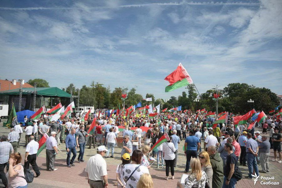 5/22AUG GrodnoIn the afternoon, local authorities have successfully gathered - by coercion and incentives - the largest non-Minsk pro-Lukashenka rally to date