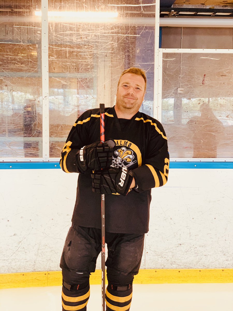 MalmoHeadhunter's tweet photo. 93 Wihlborg
24 Matti
68 Bobek
48 Fransson https://t.co/VyinRhWS89