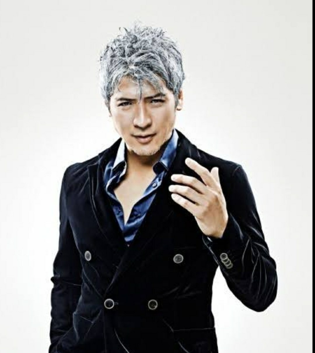 ふゆき いつでも上等 毎日誰かを推す 吉川晃司 吉川晃司 コンプレックス アーティスト 俳優 帝国重工財前さん 仮面ライダースカル モニカ 暴威のアルバムに登場した事ある唯一の人 ビーマイベイベ チョコモナカジャンボ モニカから モナカ