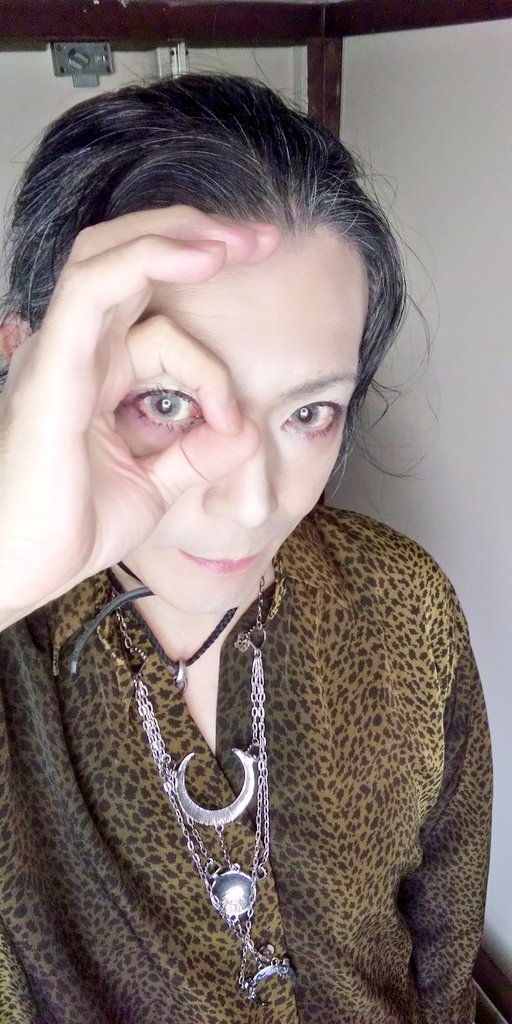 youandi440's tweet photo. ぐもにーん💕🎵
#自撮り界隈
#自撮り
#メイク男子
#666symbol
#らぶりつくださいᅠᅠ https://t.co/mMZSK3sQfh