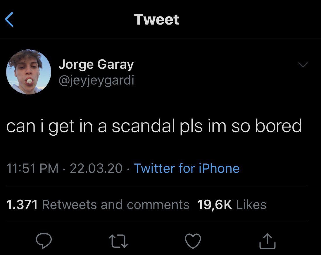 Twitter Twitter
