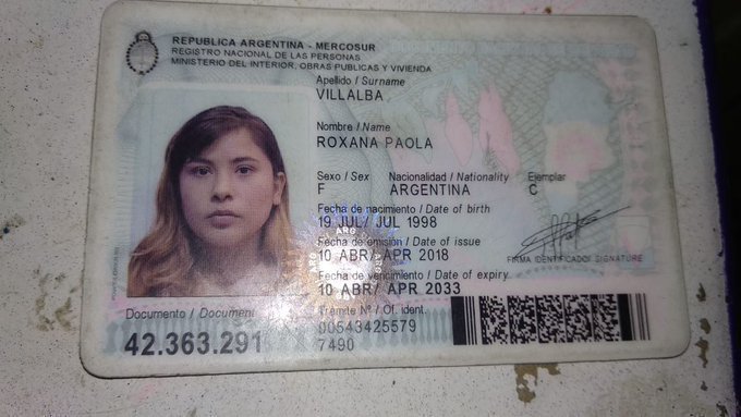 desaparecidaorg's tweet image. Roxana Villalba está desaparecida. Se la vio por última vez 
el 6/12/2018. Tiene 22 años, la denuncia se hizo en Florencio Varela, provincia de Buenos Aires. Por favor compartí y cualquier información avisa al ☎ (11) 21806509 (Alejandra es la mamá), o al 911